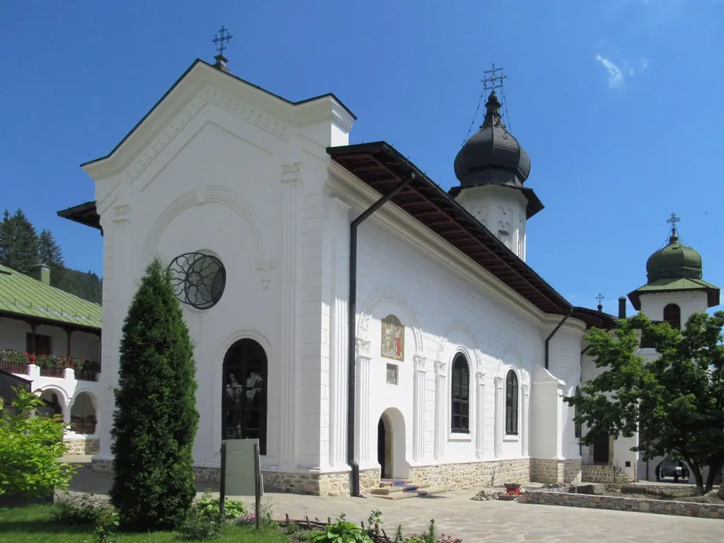 Mănăstirea Agapia – Muzeul Mănăstirii și Muzeul Vivant, fotografia 2