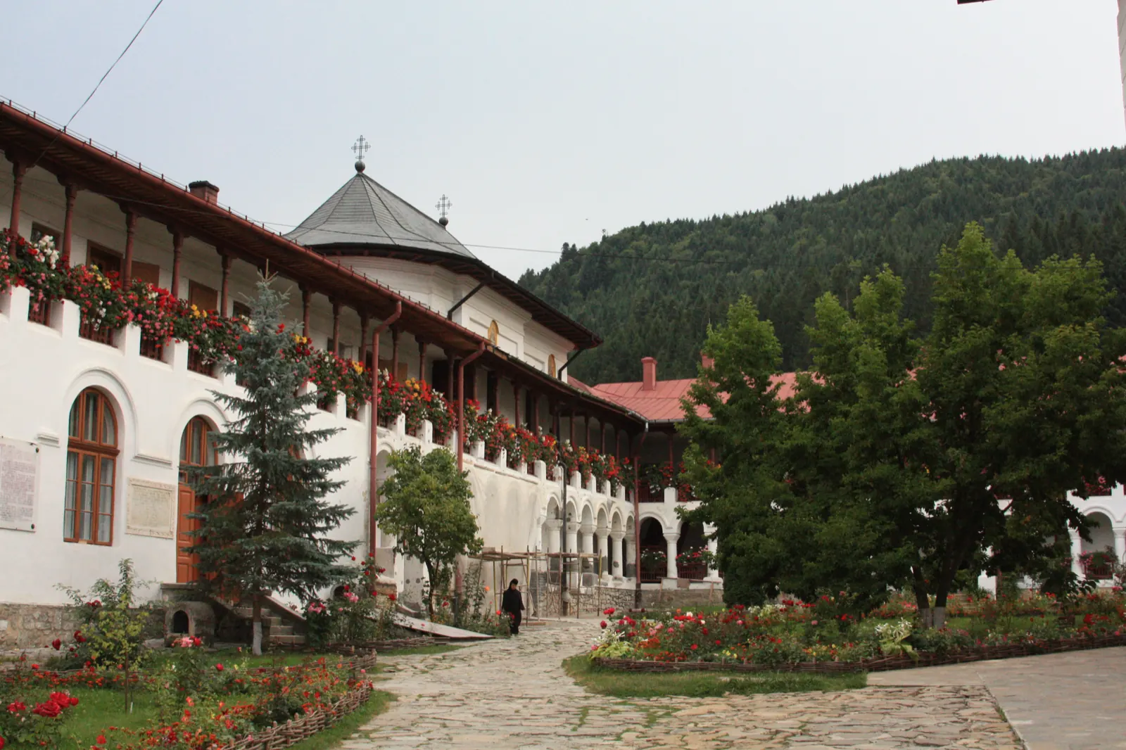 Mănăstirea Agapia – Muzeul Mănăstirii și Muzeul Vivant, fotografia 3